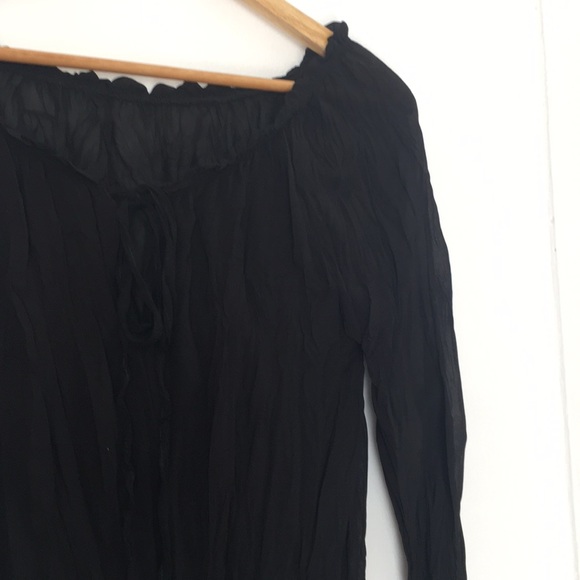 Black blouse - Picture 2 of 2